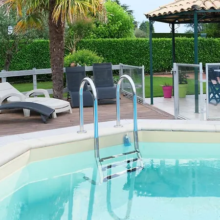 Couette-café Marguerite 3*